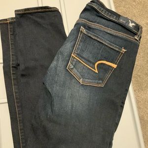 Woman’s American eagle stretch denim